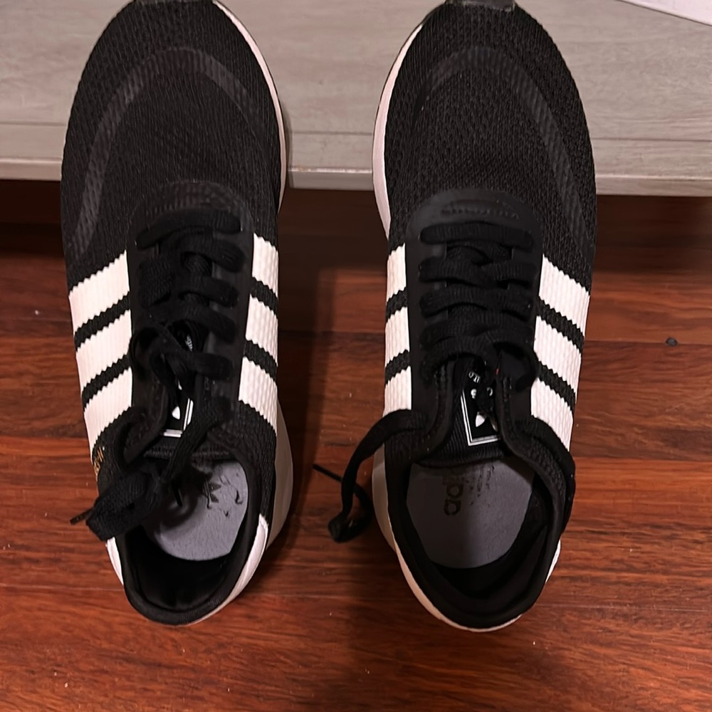 Black and White Addidas N-5923. Barely worn. Great condition!